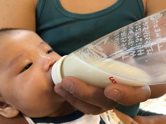 【名入れ哺乳瓶】お客様からのお写真♪