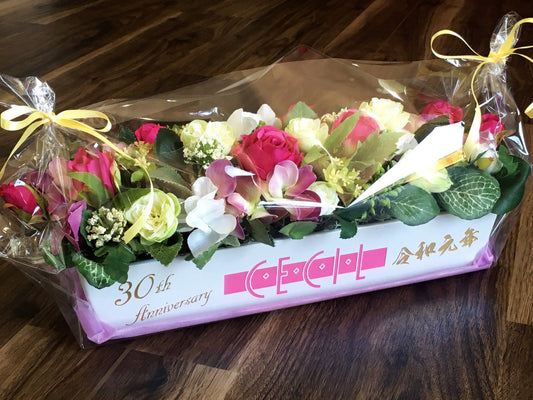 周年記念　フラワーベース ＆ アーティシャルフラワー