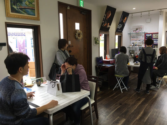 本日の工房店内