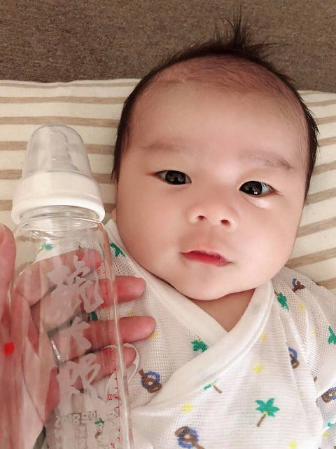 【名入れ哺乳瓶】お客様からのお写真♪