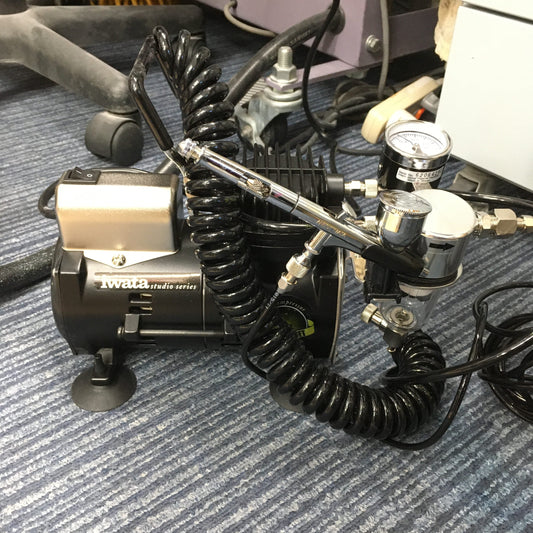 コンプレッサー＆スプレーガン新調♪