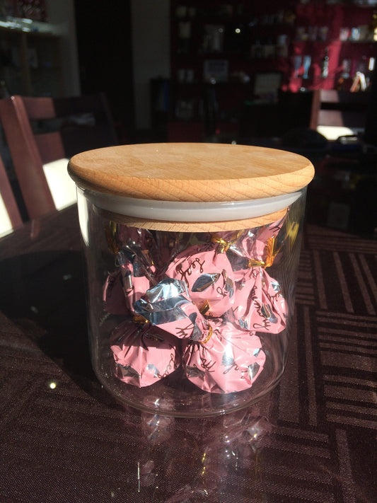 職場のみんなにキャニスター入りチョコをプレゼント♪モンロワールチョコ大人気♪