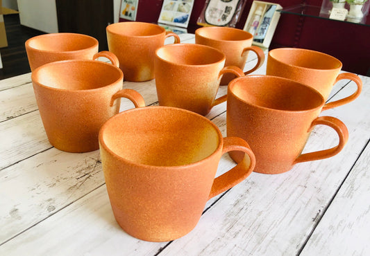 スカーレット色入荷しました！！！